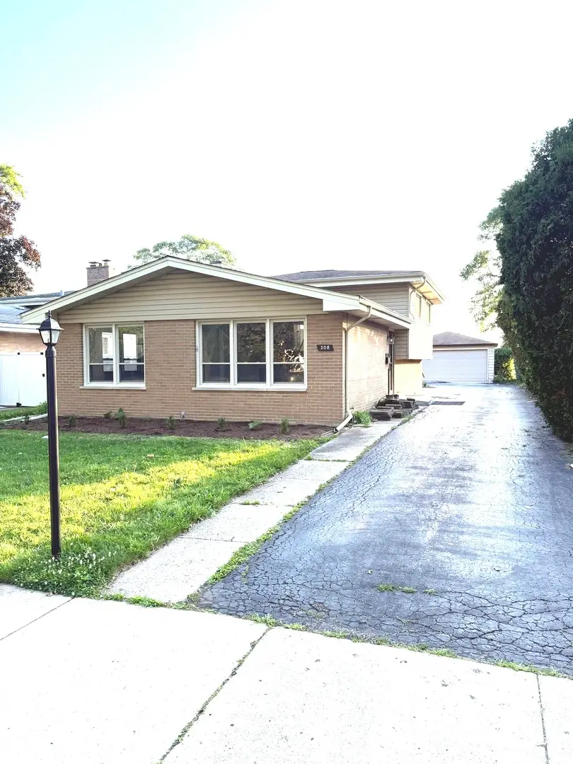 308 Wheeling Avenue, Wheeling, IL 60090 - #1