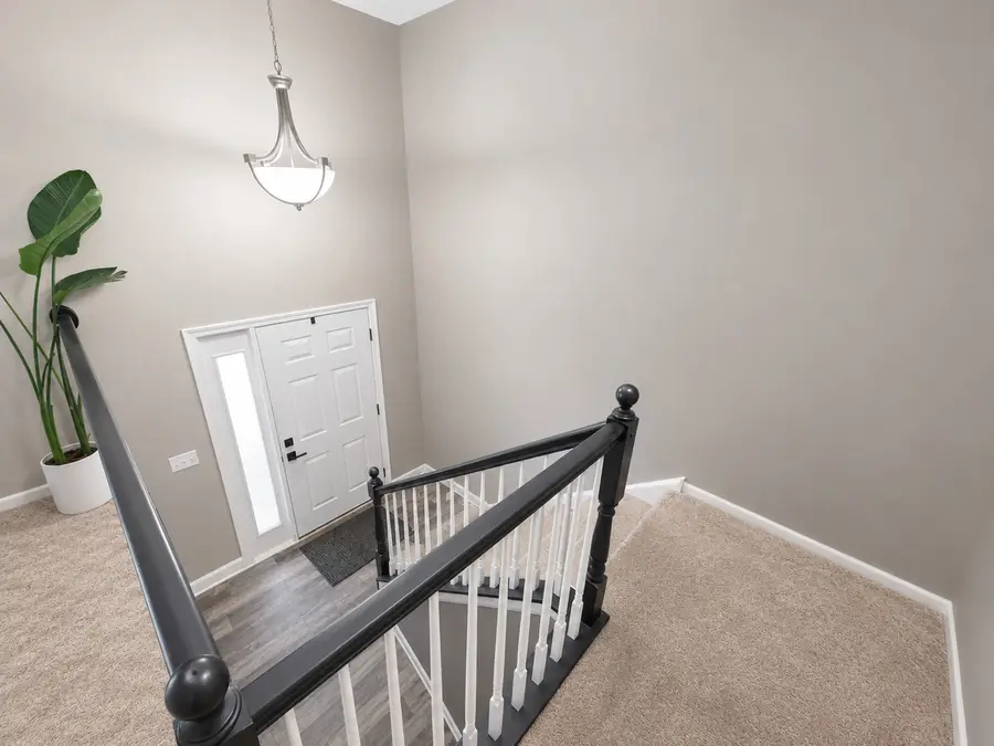 208 Comstock Drive, Elgin, IL 60124 - #2