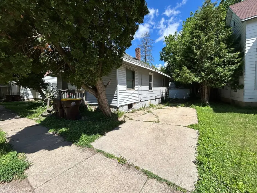 244 W Homer Street, Freeport, IL 61032 - #2