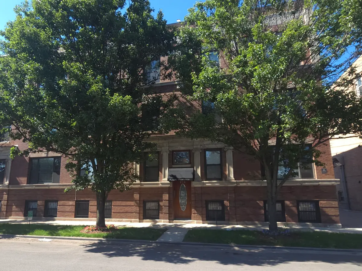 212 E 44th Street #3, Chicago, IL 60653 - #1