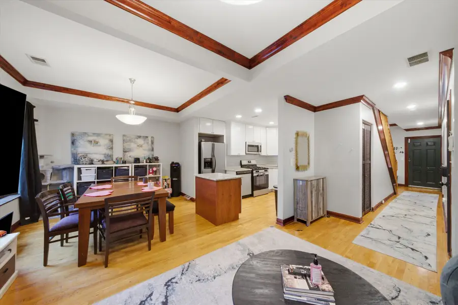 212 E 44th Street #3, Chicago, IL 60653 - #3
