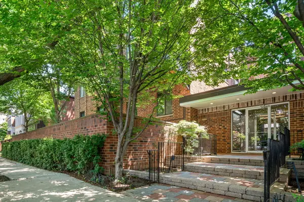 1651 N Dayton Street #304, Chicago, IL 60614