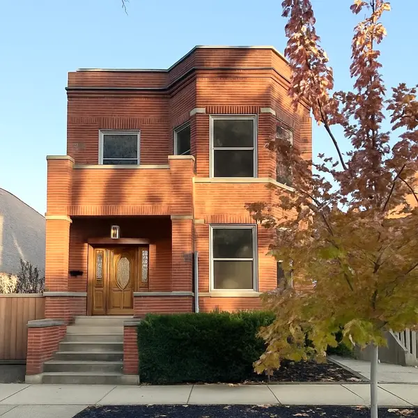 3309 S Lowe Avenue, Chicago, IL 60616