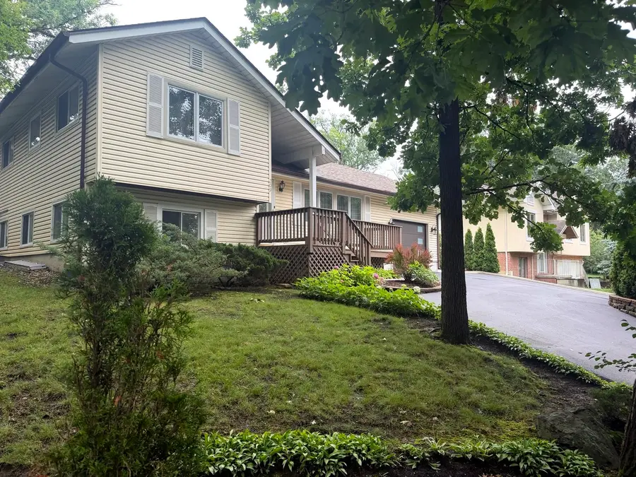 209 Rivers Drive, Lake Bluff, IL 60044 - #2
