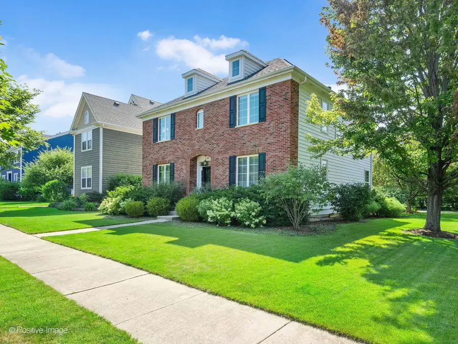 515 Superior Street, Vernon Hills, IL 60061 - #2