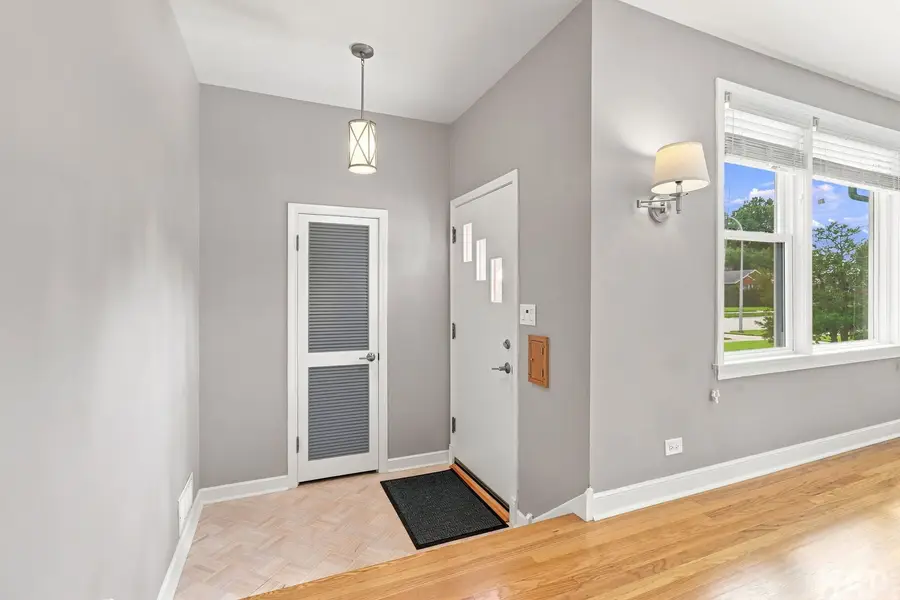 1512 Portsmouth Avenue, Westchester, IL 60154 - #2