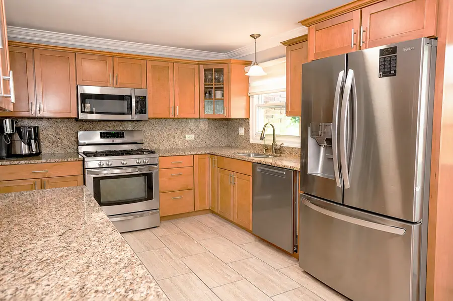 554 Patton Drive, Buffalo Grove, IL 60089 - #3