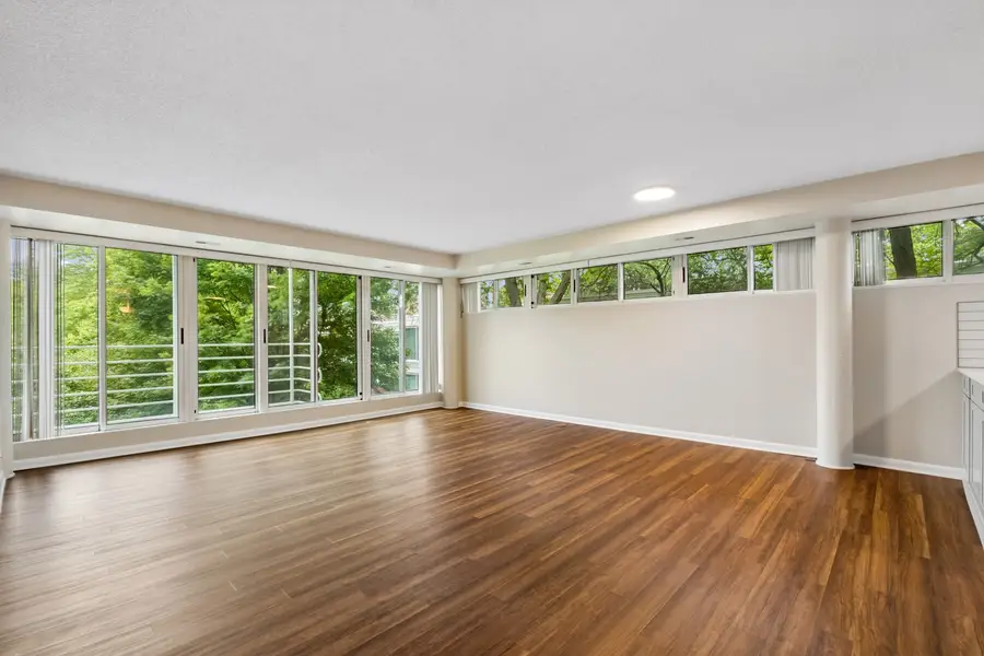 2555 Gross Point Road #205, Evanston, IL 60201 - #3
