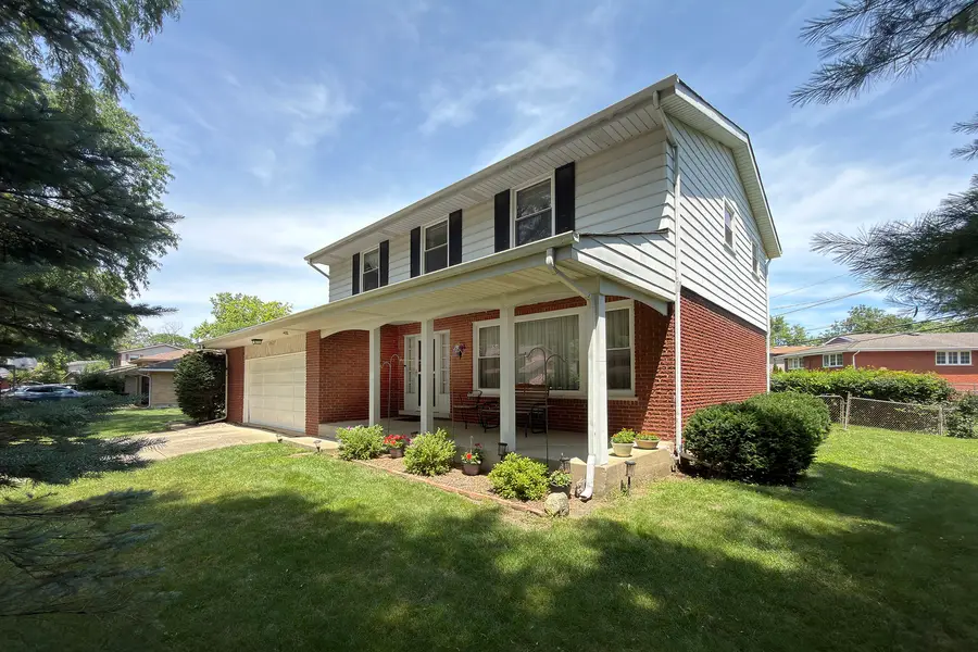 2022 E Woodview Drive, Mount Prospect, IL 60056 - #3