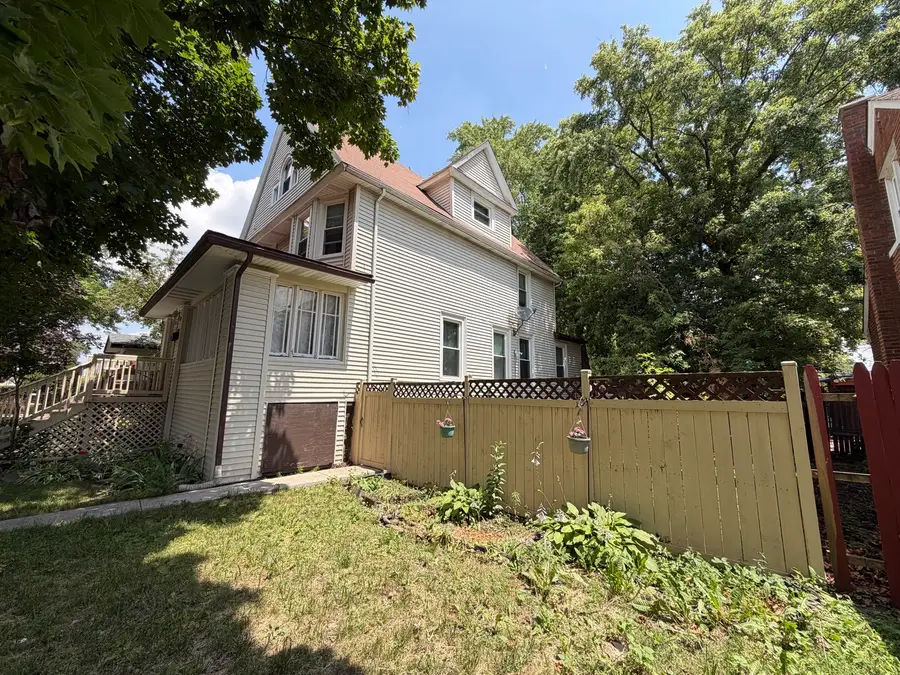 209 S 19th Avenue, Maywood, IL 60153 - #3