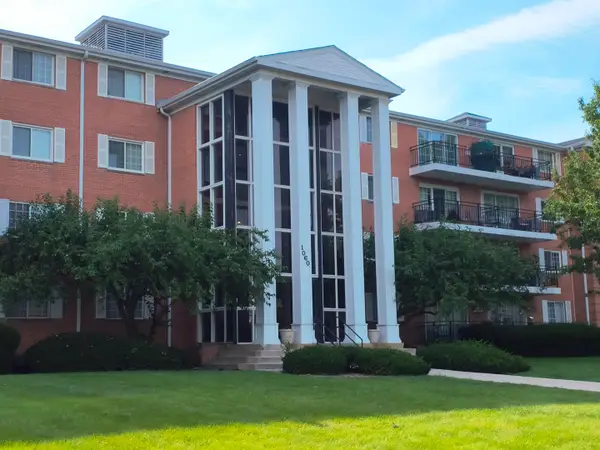 1060 N Farnsworth Avenue #1402, Aurora, IL 60505