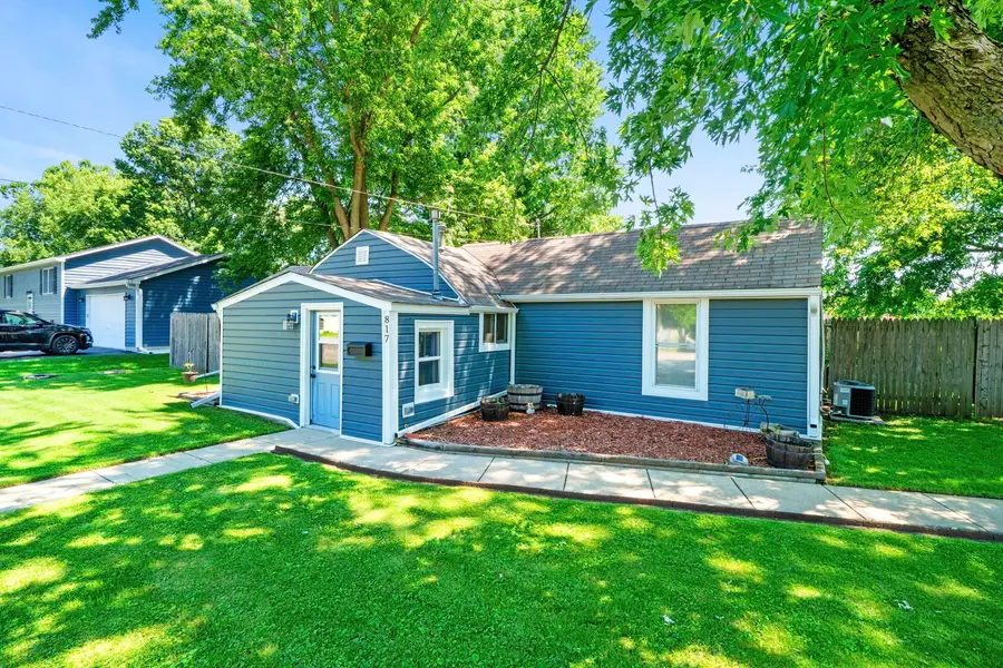 817 S Hugh Street, Plano, IL 60545 - #2