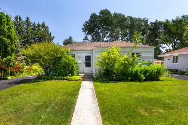 17 S Walnut Street, Palatine, IL 60067