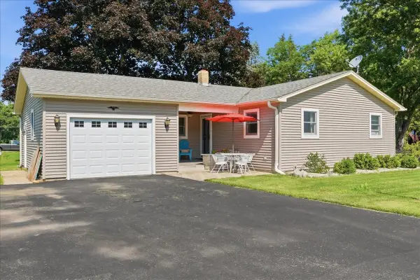 11505 S Grant Street, Richmond, IL 60071