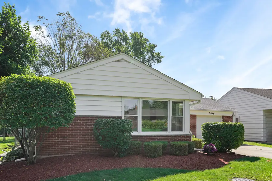 1419 W Saint James Place, Arlington Heights, IL 60005 - #2