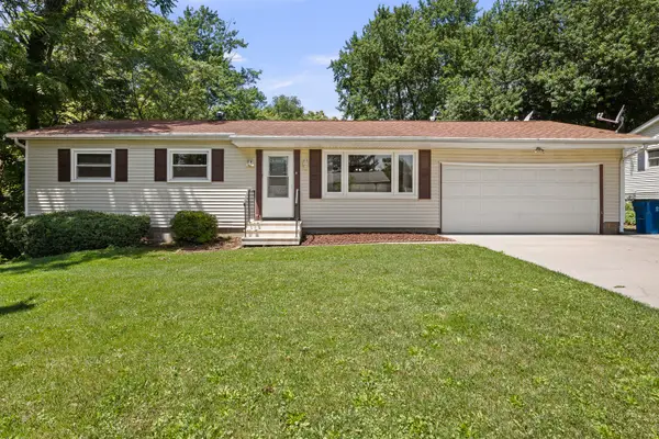 1406 15th Street, Silvis, IL 61282