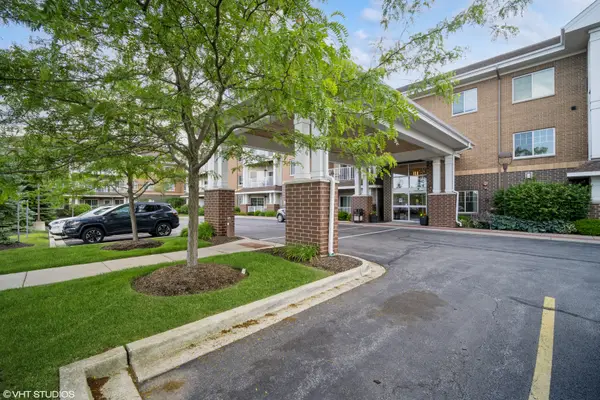 2220 Founders Drive #314, Northbrook, IL 60062