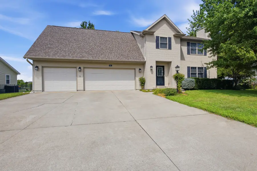 613 Sycamore Drive, Saint Joseph, IL 61873 - #2