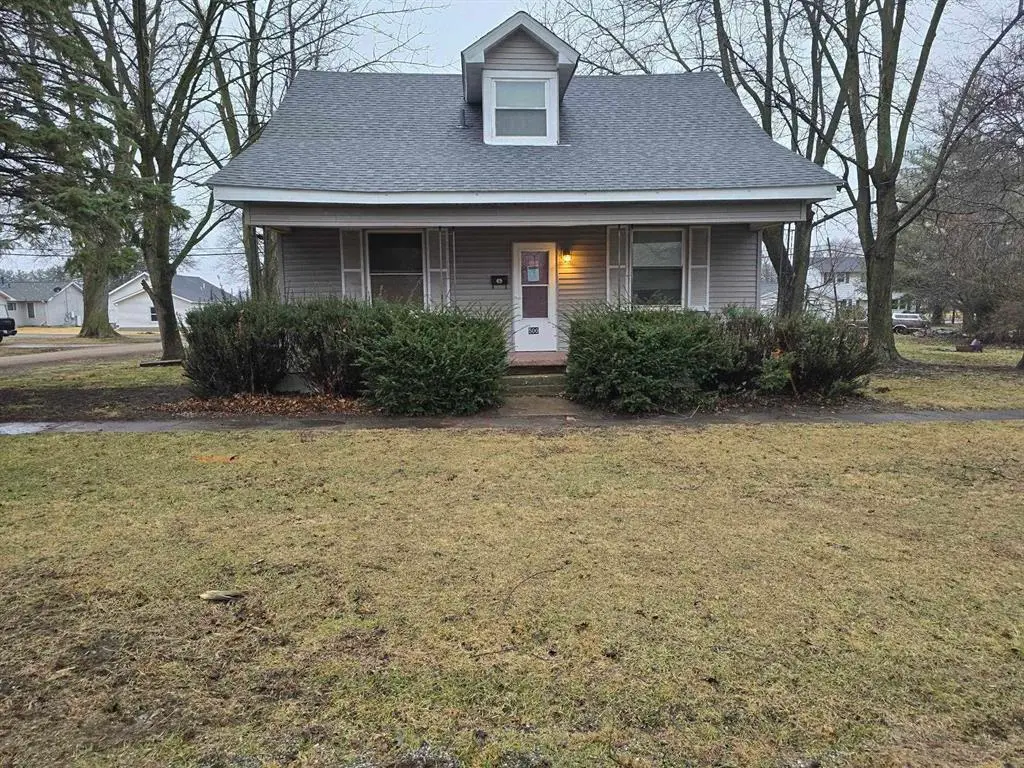 500 W North Street, Mount Sterling, IL 62353 - #1