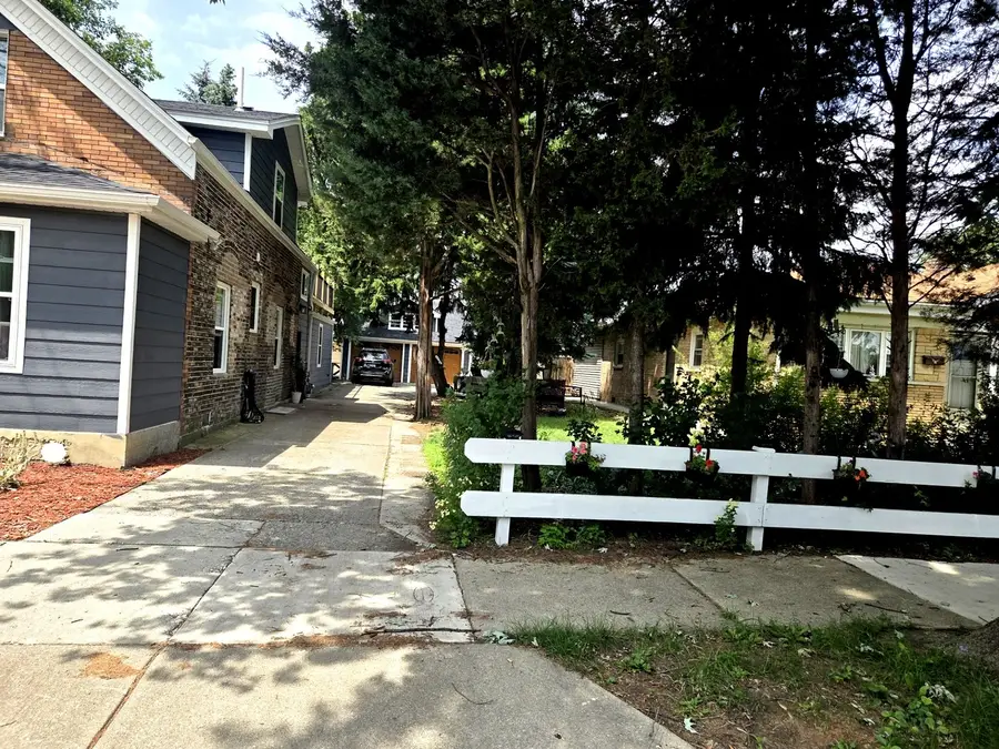 2828 Lombard Avenue, Berwyn, IL 60402 - #2
