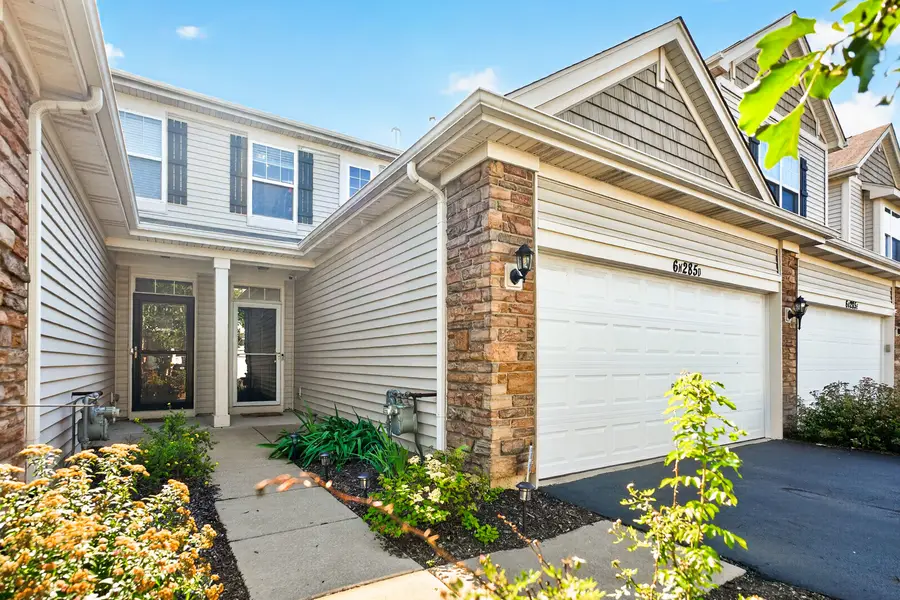 6N285 Whitmore Circle #D, Saint Charles, IL 60174 - #2