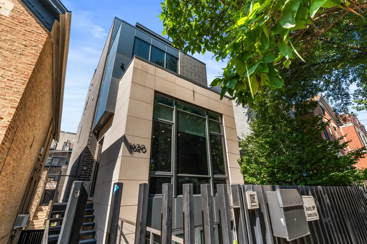1620 W Pierce Avenue, Chicago, IL 60622 - #1