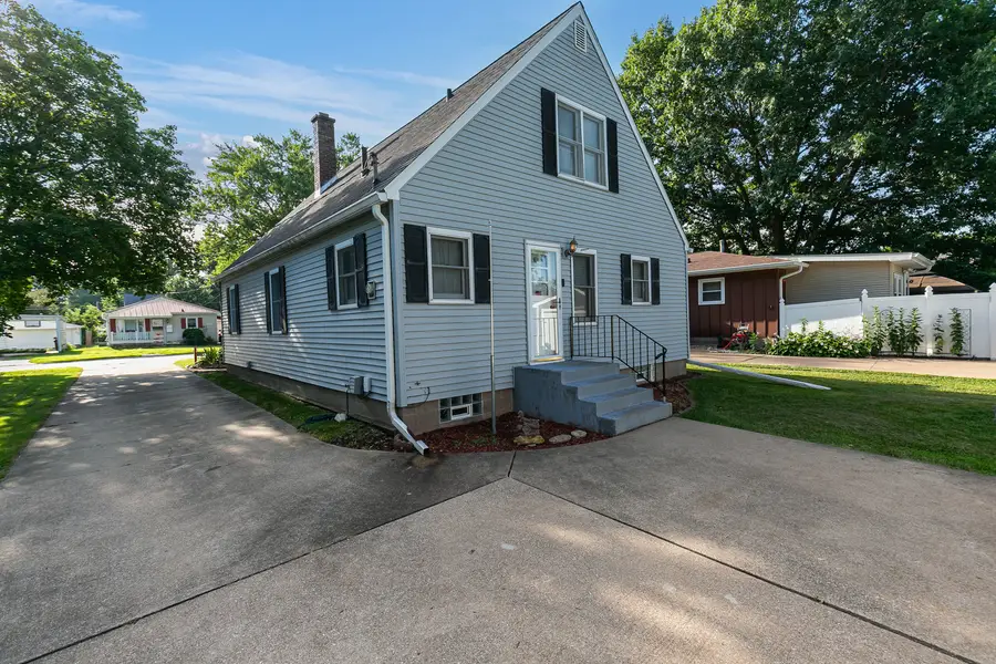 2424 28th Street, Rock Island, IL 61201 - #3