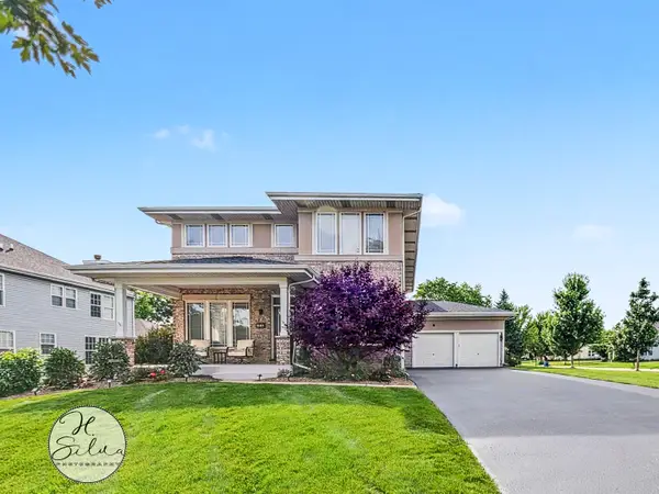 1410 Grand Pointe Boulevard, West Dundee, IL 60118