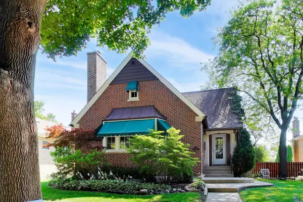 6933 N Oriole Avenue, Chicago, IL 60631