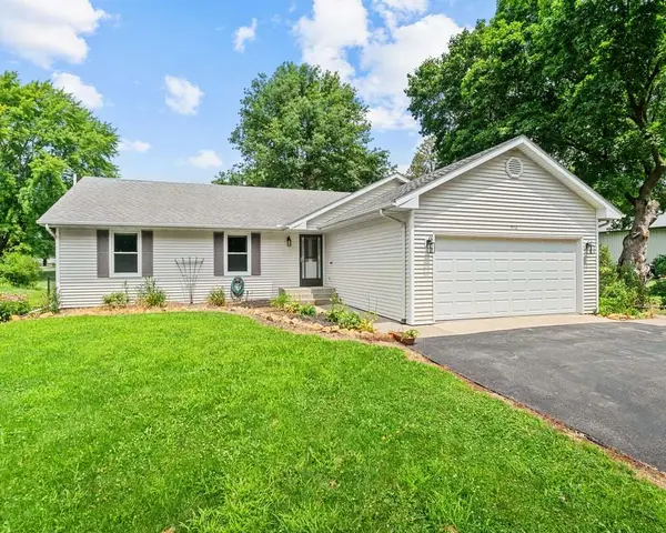 510 W Hitt Street, Mount Morris, IL 61054
