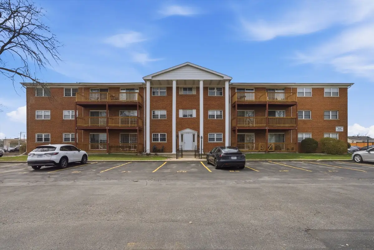 6135 W 94th Street #C8, Oak Lawn, IL 60453 - #1