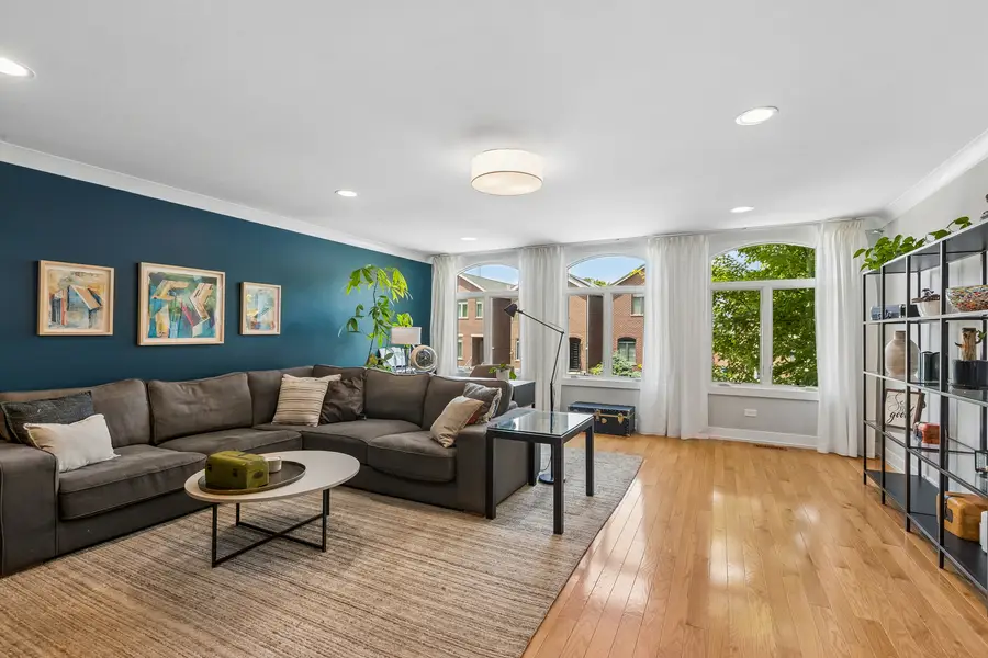 2813 S Grove Street, Chicago, IL 60608 - #2
