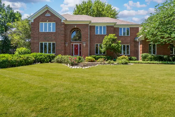 1099 Boneset Drive, Crystal Lake, IL 60014