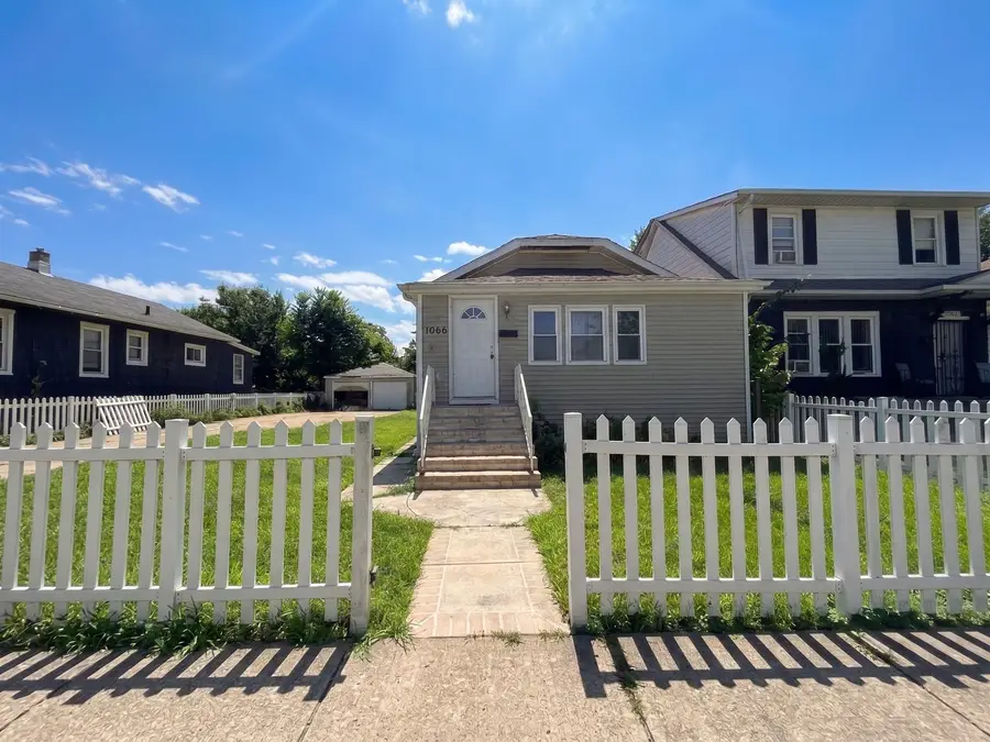 1045 W 104th Place, Chicago, IL 60643 - #2