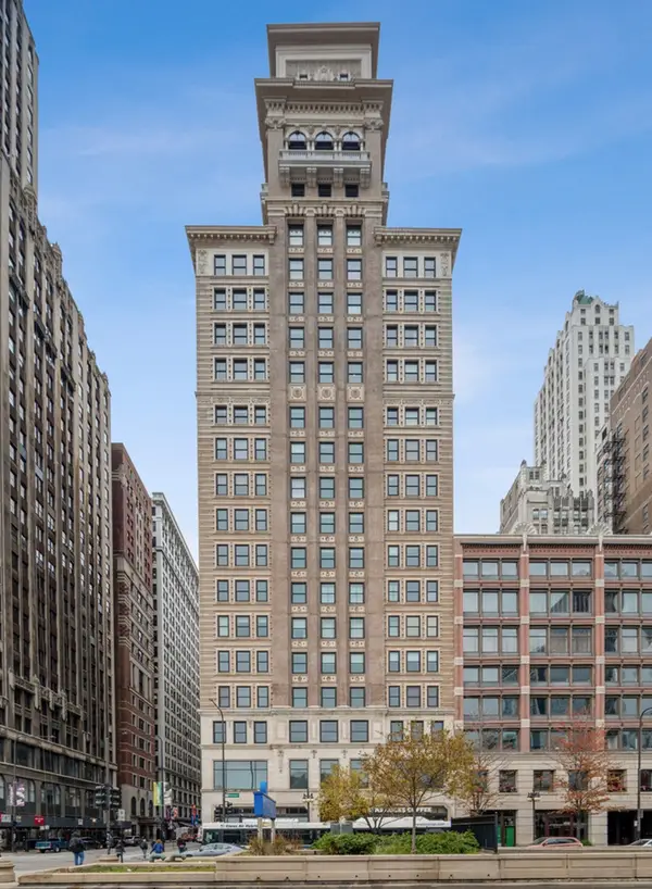 6 N Michigan Avenue #806, Chicago, IL 60602