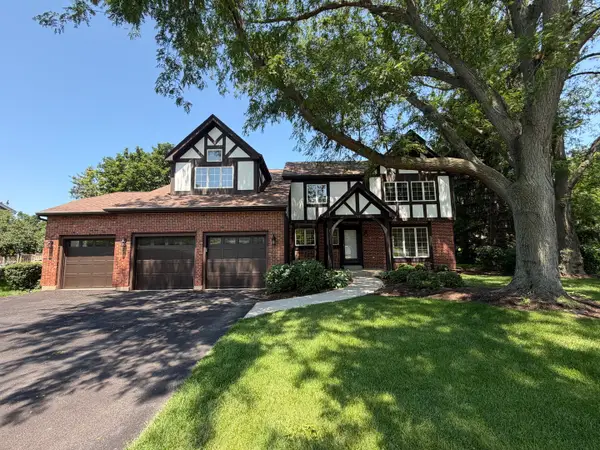 732 Jamestowne Road, Sleepy Hollow, IL 60118