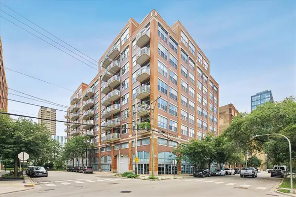 933 W Van Buren Street #801, Chicago, IL 60607