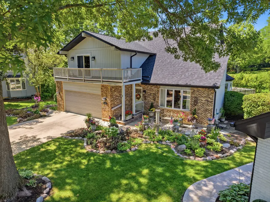 3580 Londonderry Court, Hoffman Estates, IL 60067 - #2
