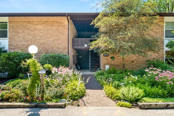 5536 E Lake Drive #68-C, Lisle, IL 60532