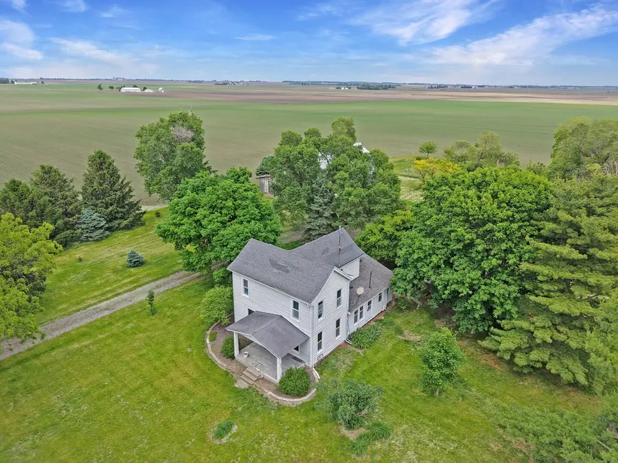 13291 N 300 East Road, Stanford, IL 61774 - #2