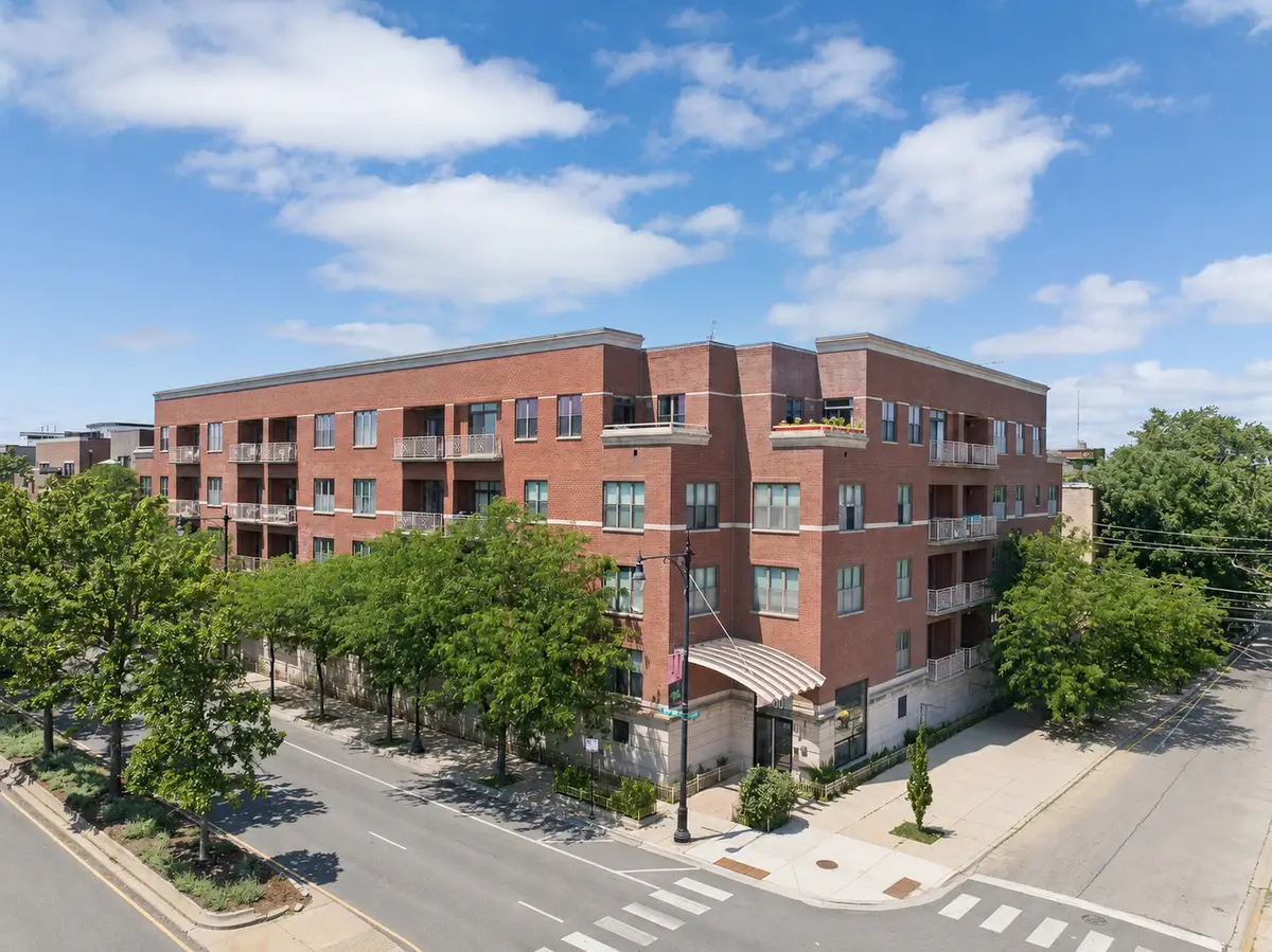 3300 W Irving Park Road #N3, Chicago, IL 60618 - #1