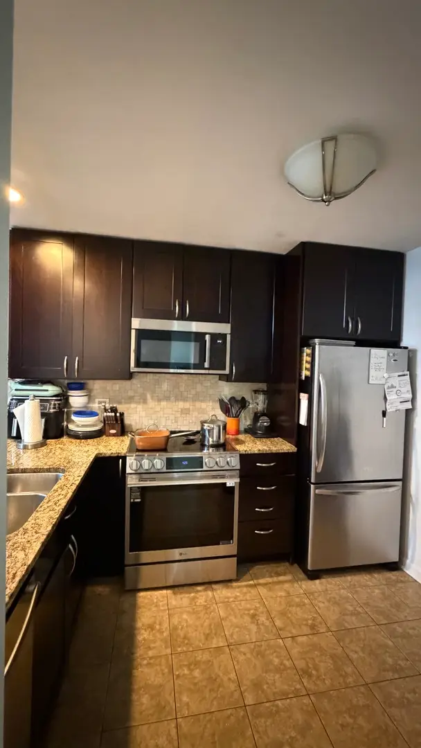 716 Prescott Drive #302, Roselle, IL 60172 - #2