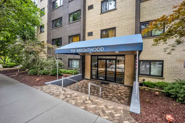 515 W Wrightwood Avenue #202, Chicago, IL 60614