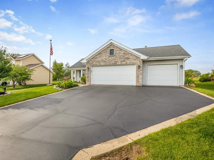 12399 Barberry Drive, Winnebago, IL 61088 - #3