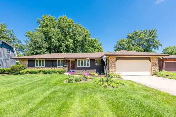 815 Ruth Drive, Elgin, IL 60123