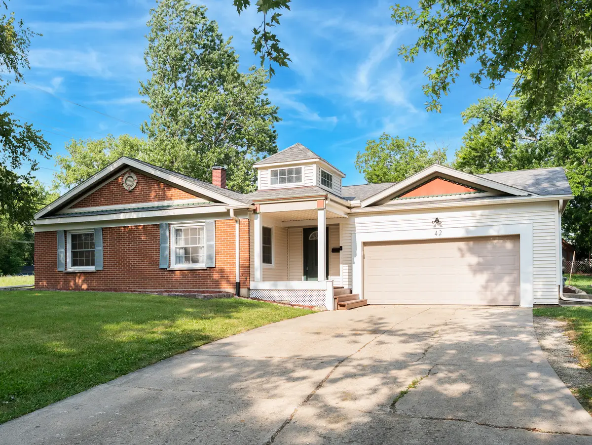 42 Circle Dr W, Montgomery, IL 60538 - #1