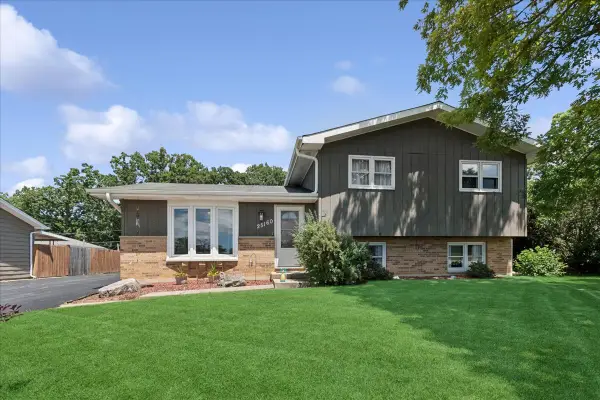 25160 W Monaville Road, Lake Villa, IL 60046