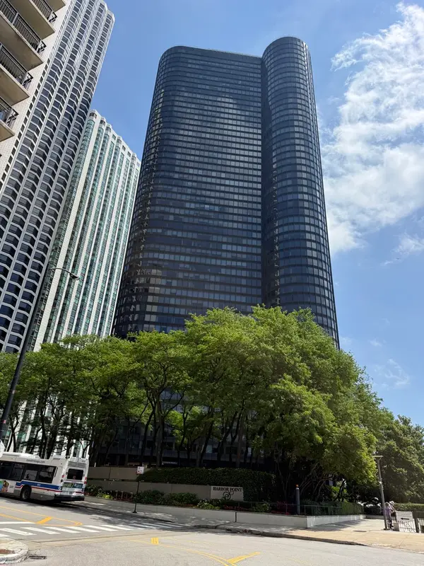 155 N Harbor Drive #1710, Chicago, IL 60601