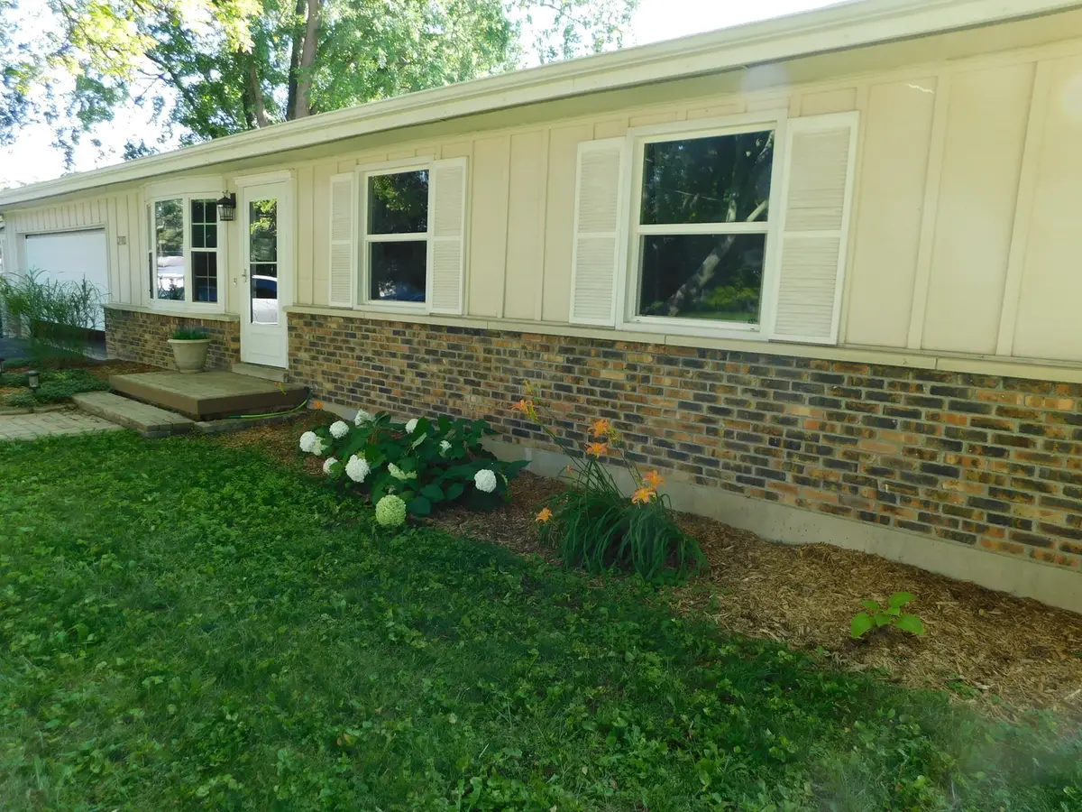Address Withheld By Seller, Winfield, IL 60190 - #1