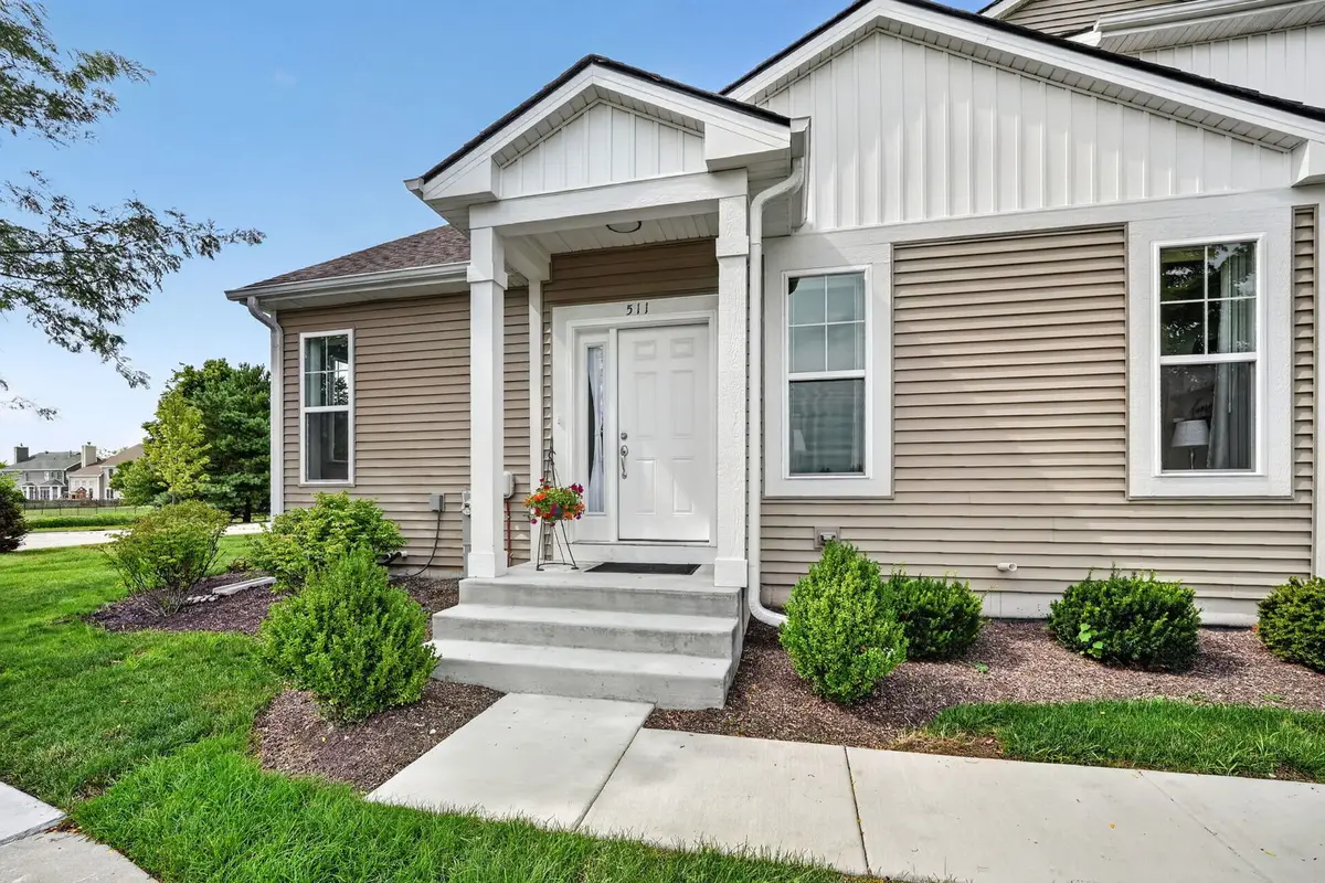 511 Amherst Drive, Sycamore, IL 60178 - #1
